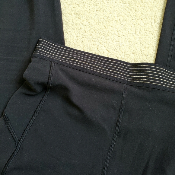 **SOLD** Lululemon Principal Dancer Golden tights - Picture 10 of 10